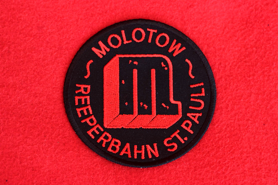 Logo Patch Schwarz-Rot