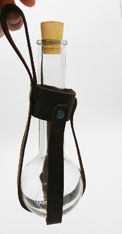 Lederwelten Flaschenhalter 0,2 Liter Glas braun - Flaschenhalter -  Nützliches
