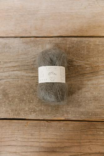 Biches et Buches Le Petit Silk et Mohair Yarn Grey brown